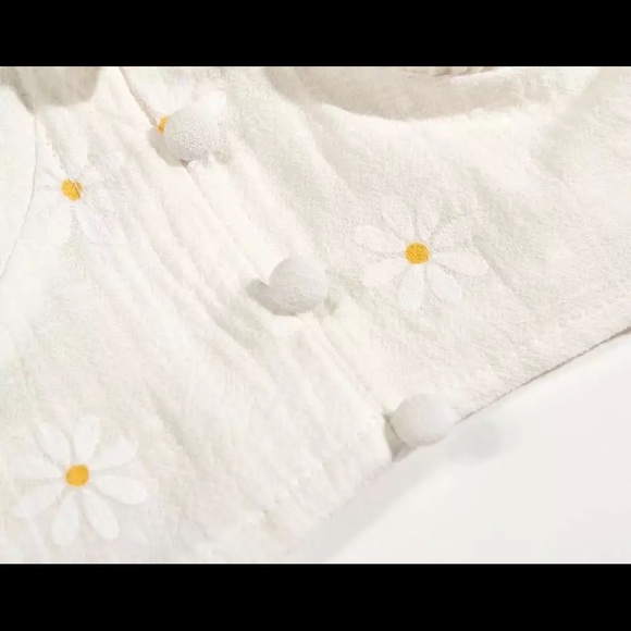 πΌ Flora Good Time Call Top πΌ - Picture 5 of 8